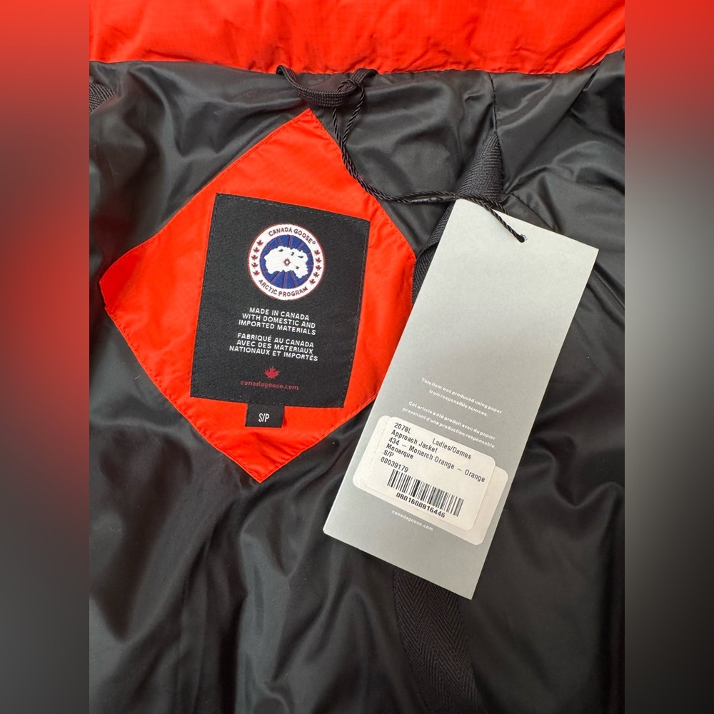 Canada Goose Approach Jacket - Picture 13 of 13